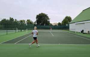 Après sa victoire à 30/3 le matin à Olonne, nouvelle victoire ici de Mathis au 1er tour de Chateau d'Olonne