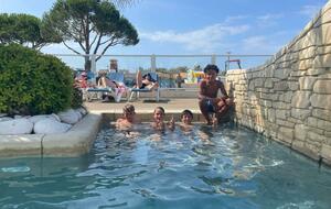 Détente piscine en matinée pour certains 😉