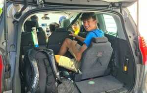 Il fallait quelqu'un dans le coffre : c'est Coco qui s'y colle aujourd'hui !